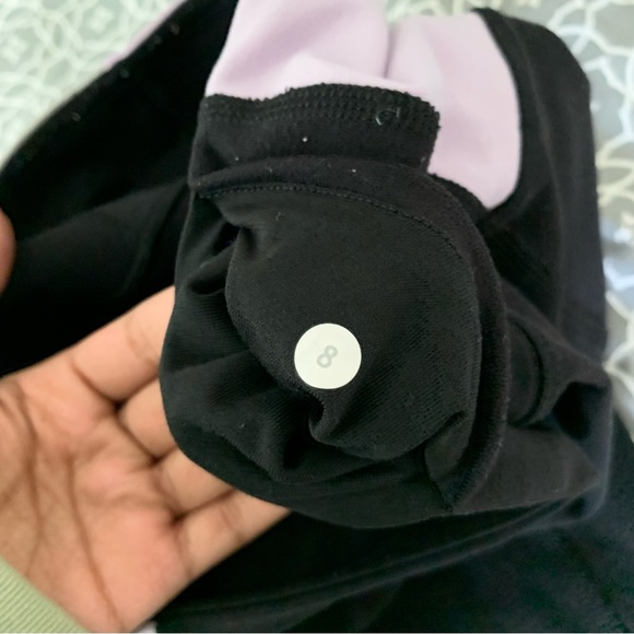 Lululemon | Lavender and Black Capris | Size 8 - Picture 7 of 8